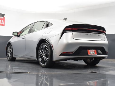 Used 2023 Toyota Prius XLE image 29