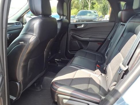 Certified 2023 Ford Escape ST-Line w/ Tech Pack #1 AWD/4WD image 9
