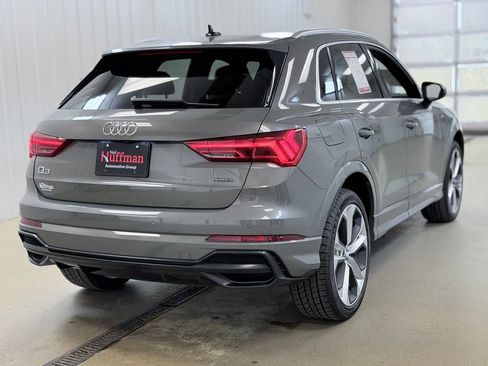 Used 2021 Audi Q3 2.0T Premium w/ Convenience Package AWD/4WD image 5