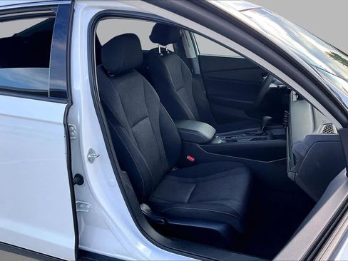 Used 2023 Honda Accord EX image 9
