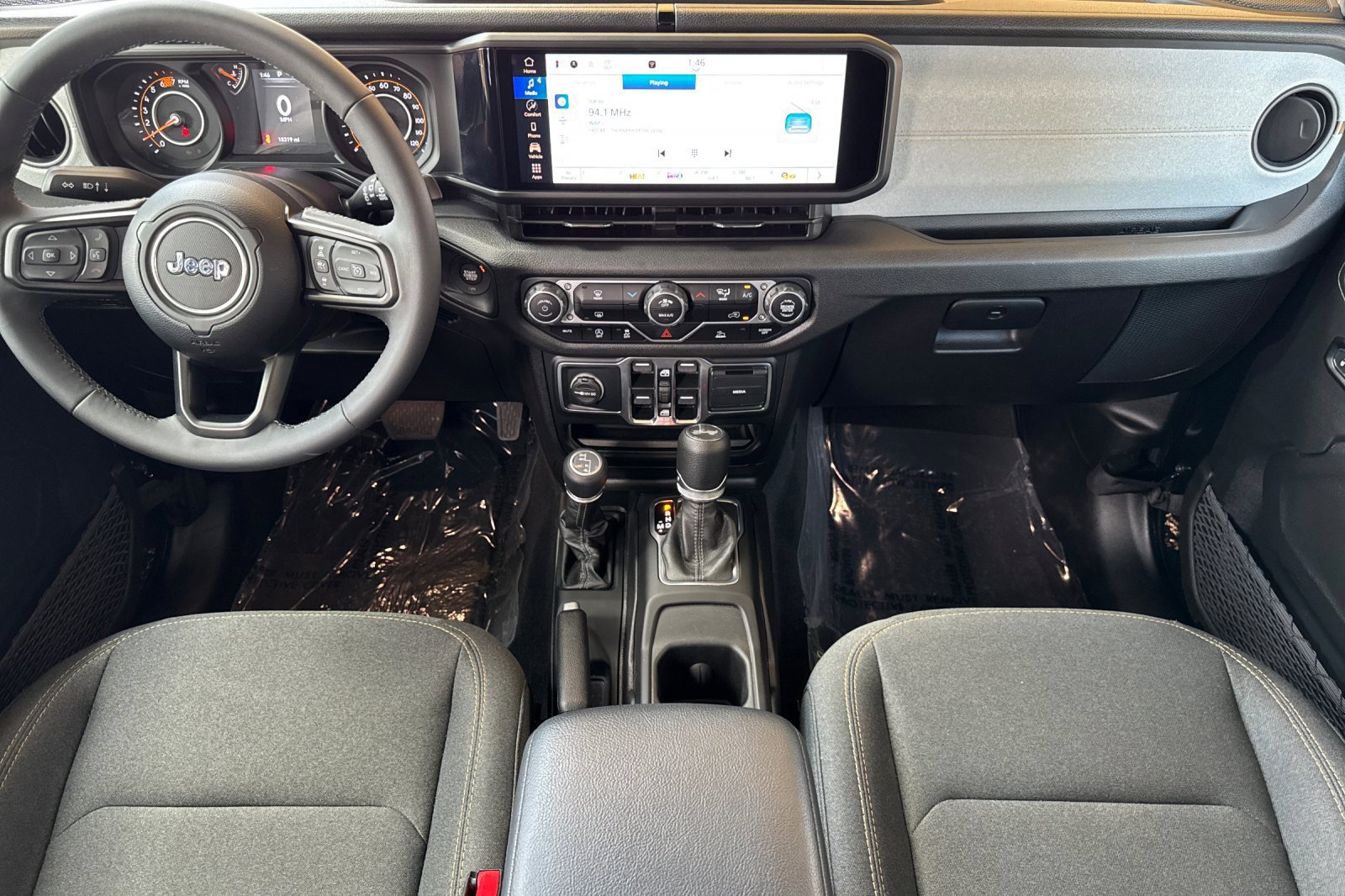 Used 2025 Jeep Wrangler Unlimited Sport AWD/4WD image 14