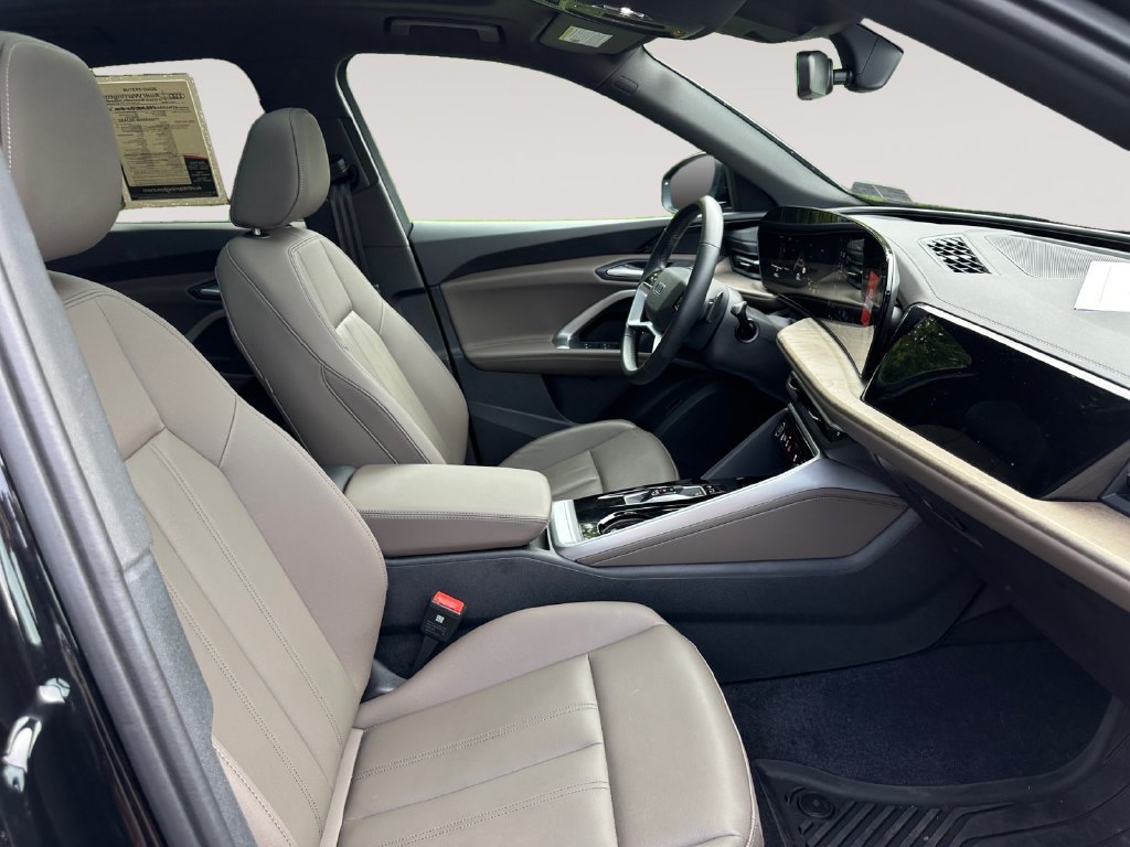 Certified 2025 Audi Q5 Premium w/ Convenience Package AWD/4WD image 15