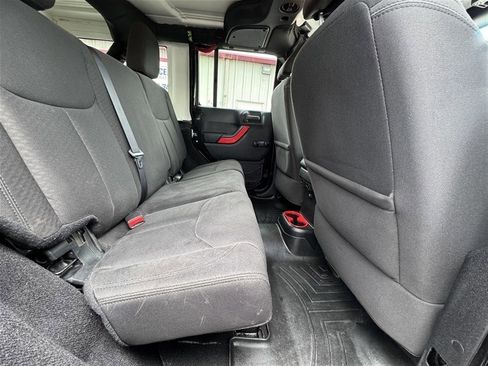 Used 2016 Jeep Wrangler Unlimited Sport w/ Connectivity Group AWD/4WD image 13