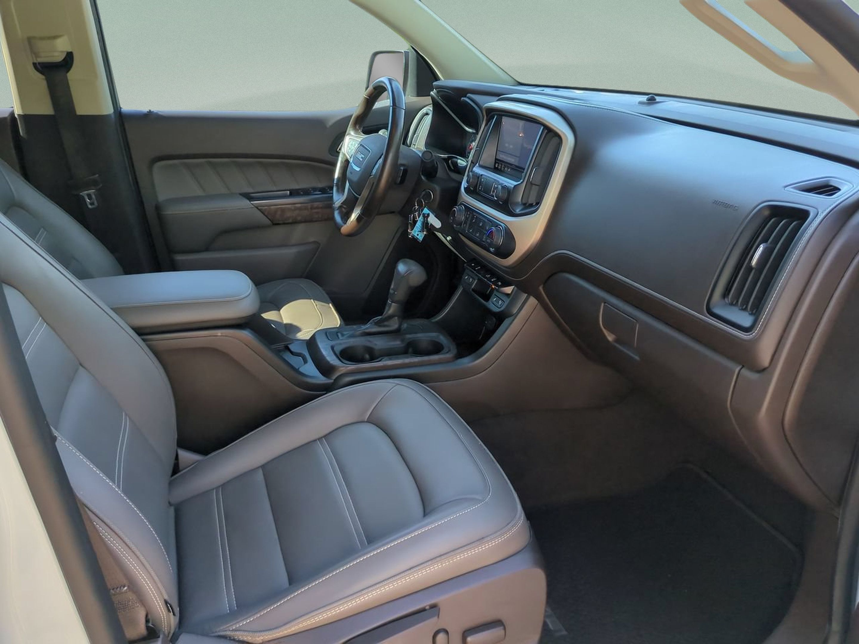 Used 2021 GMC Canyon Denali RWD image 19