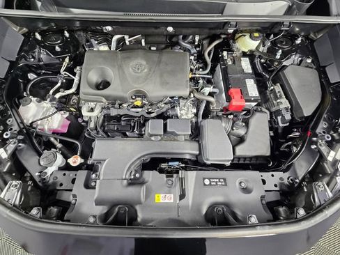 Used 2025 Toyota RAV4 XLE w/ Convenience Package FWD image 13