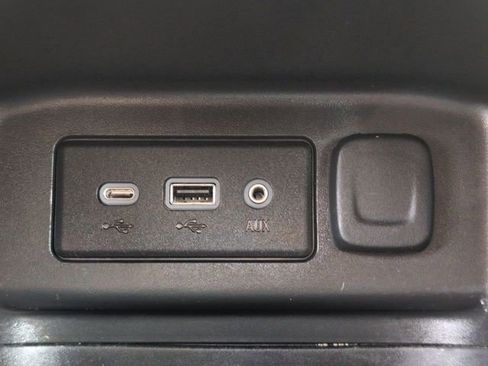 Certified 2023 Chevrolet Equinox LS FWD image 33