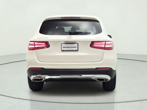 Used 2019 Mercedes-Benz GLC 300 4MATIC image 6