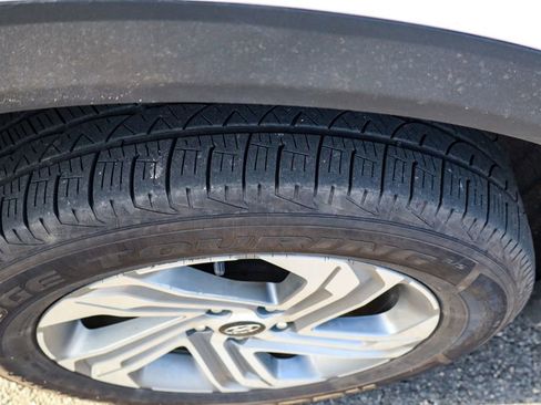 Used 2023 Hyundai Santa Fe SEL image 39