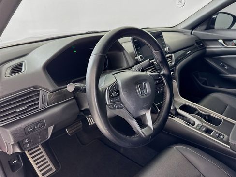 Used 2021 Honda Accord Sport image 10