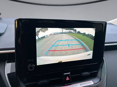 Used 2024 Toyota Corolla LE FWD image 22