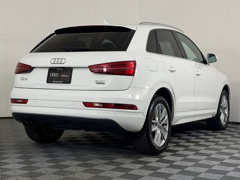 Used 2016 Audi Q3 2.0T Premium Plus w/ Technology Package AWD/4WD image 9