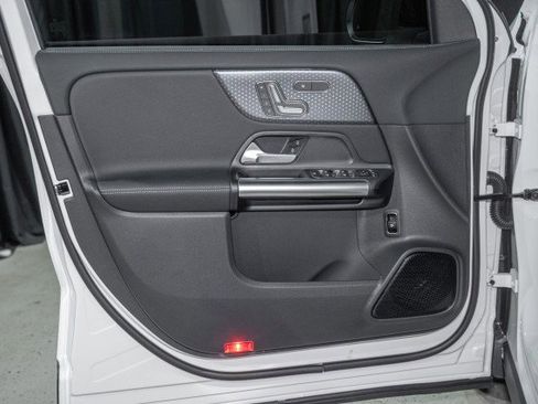 Certified 2026 Mercedes-Benz GLA 250 4MATIC image 10