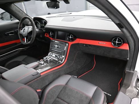 Used 2014 Mercedes-Benz SLS AMG Black Series image 29