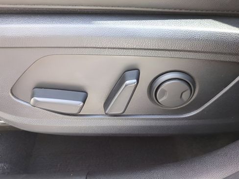 Used 2024 Kia Sorento S AWD/4WD image 15
