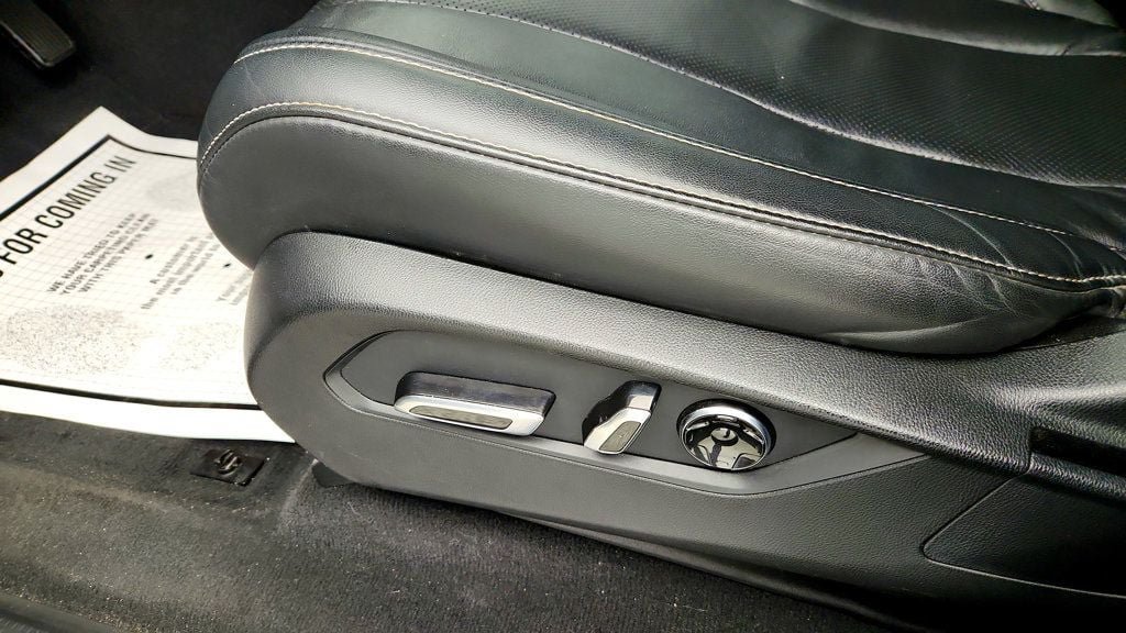 Used 2022 Acura MDX w/ Technology Package FWD image 12