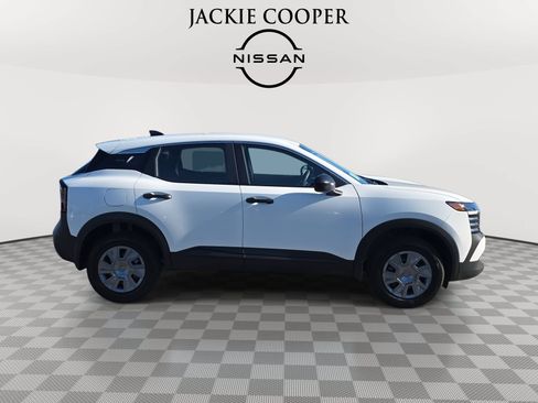 New 2026 Nissan Kicks S w/ Charging Package FWD image 4