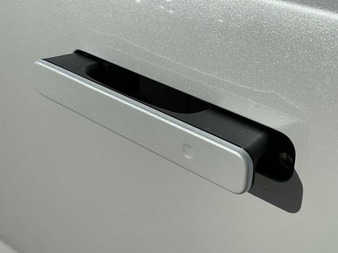 New 2026 Nissan Leaf Platinum+ image 9