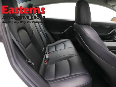 Used 2018 Tesla Model 3 Long Range RWD image 17