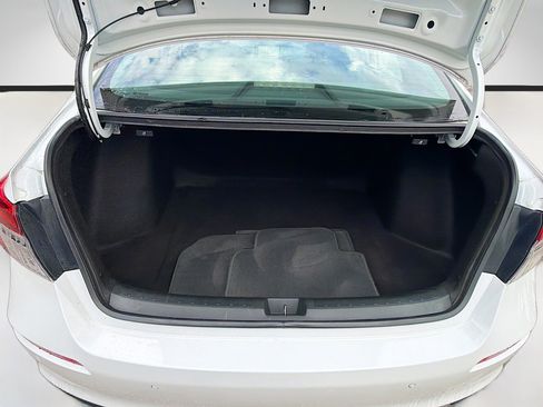 Used 2022 Honda Civic Touring image 25