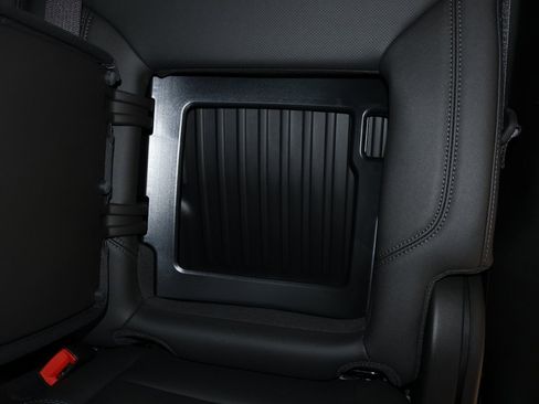 New 2025 GMC Sierra 2500 SLT w/ SLT Convenience Package image 30