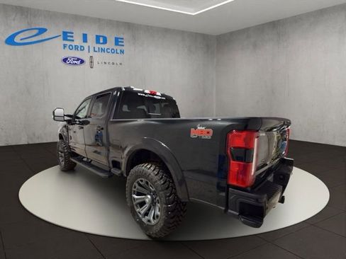 New 2026 Ford F250 Lariat w/ Black Appearance Package image 7