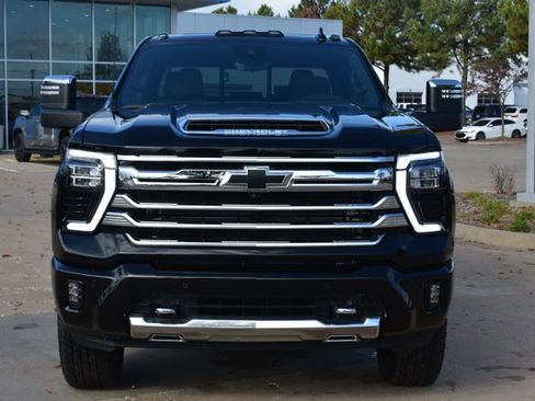 New 2025 Chevrolet Silverado 2500 High Country w/ High Country Premium Package image 2