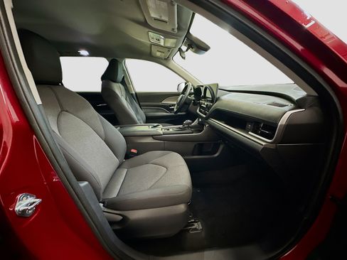 Used 2025 Toyota Grand Highlander AWD Hybrid image 34