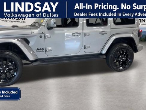 Used 2021 Jeep Wrangler Unlimited Sahara AWD/4WD image 7