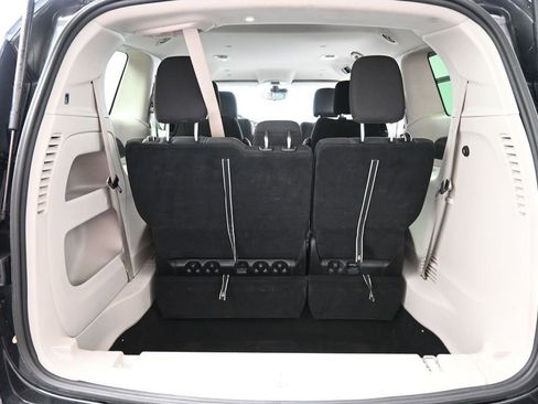 Used 2023 Chrysler Voyager LX FWD image 24