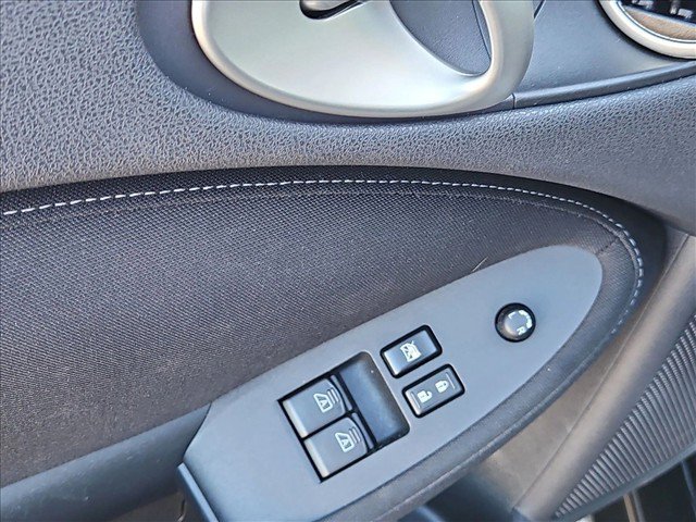Used 2015 Nissan 370Z Coupe RWD image 11
