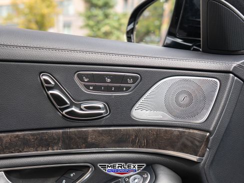 Used 2018 Mercedes-Benz S 560 Sedan image 44