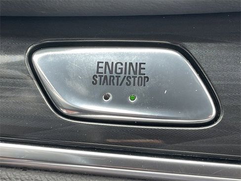 Used 2024 Buick Enclave Premium image 22