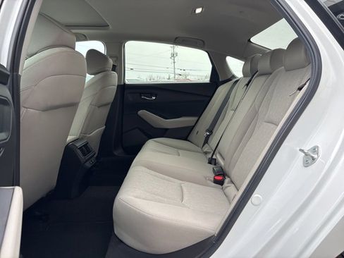 Used 2025 Honda Accord SE image 16