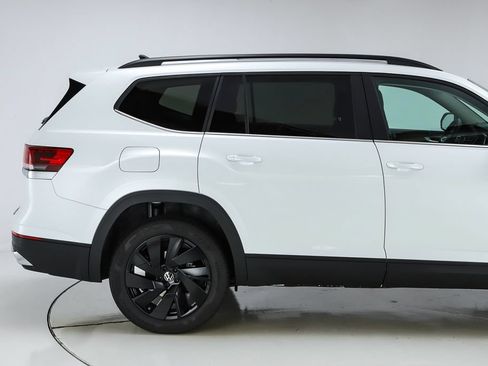 New 2026 Volkswagen Atlas SE FWD image 11