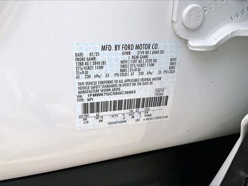 Used 2025 Ford Explorer ST w/ Sun And Sound Package RWD image 34
