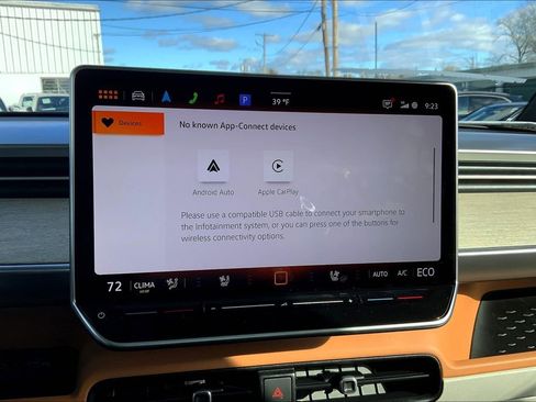 New 2025 Volkswagen ID. Buzz 1st Edition image 10