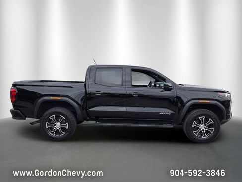Used 2024 GMC Canyon AT4 AWD/4WD image 7