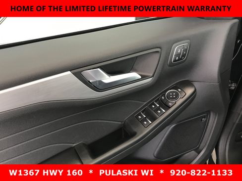 Used 2023 Ford Escape Platinum w/ Premium Technology Package AWD/4WD image 10