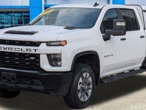 Used 2023 Chevrolet Silverado 2500 Custom w/ Infotainment Package image 2