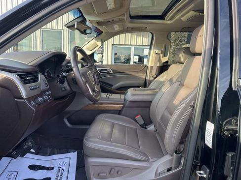 Used 2019 GMC Yukon Denali w/ Denali Ultimate Package AWD/4WD image 11