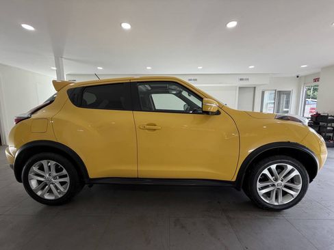 Used 2015 Nissan Juke SV w/ Technology Package AWD/4WD image 7