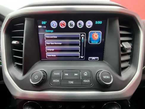 Used 2018 GMC Acadia SLT image 40