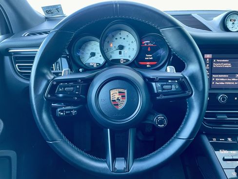 Used 2024 Porsche Macan S AWD/4WD image 21