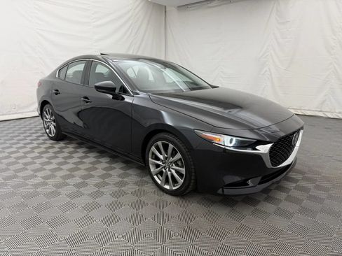 Used 2021 MAZDA MAZDA3 s FWD image 4