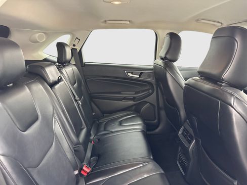 Used 2022 Ford Edge Titanium AWD/4WD image 44