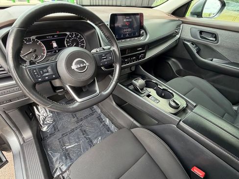 Used 2023 Nissan Rogue S AWD/4WD image 11