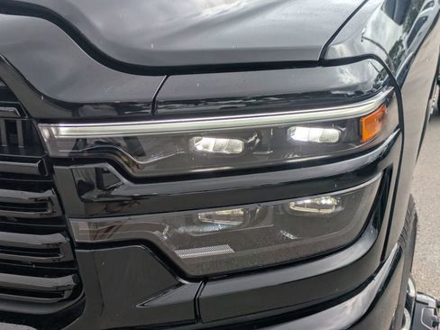 New 2026 RAM 3500 Laramie AWD/4WD image 10