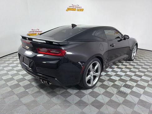 Used 2018 Chevrolet Camaro SS RWD image 6