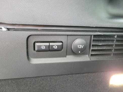 Certified 2023 Lincoln Nautilus Reserve image 23