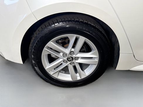 Used 2020 Toyota Corolla SE w/ Carpet Mat Package image 33